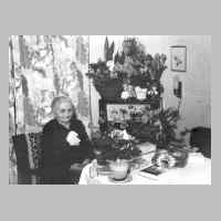 086-1010 Klara Templin, geb. Neske am 75. Geburtstag im Jahre 1955.jpg